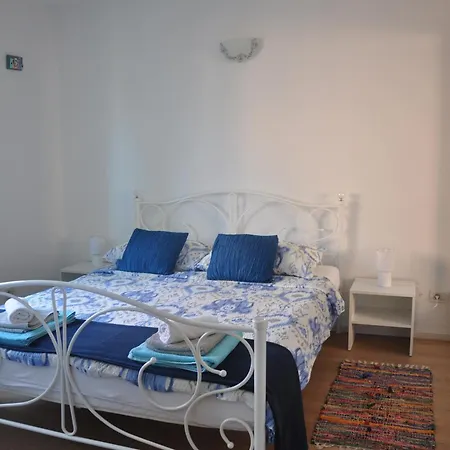 Apartment Mirna *
