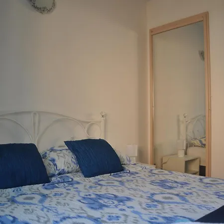 Apartment Mirna